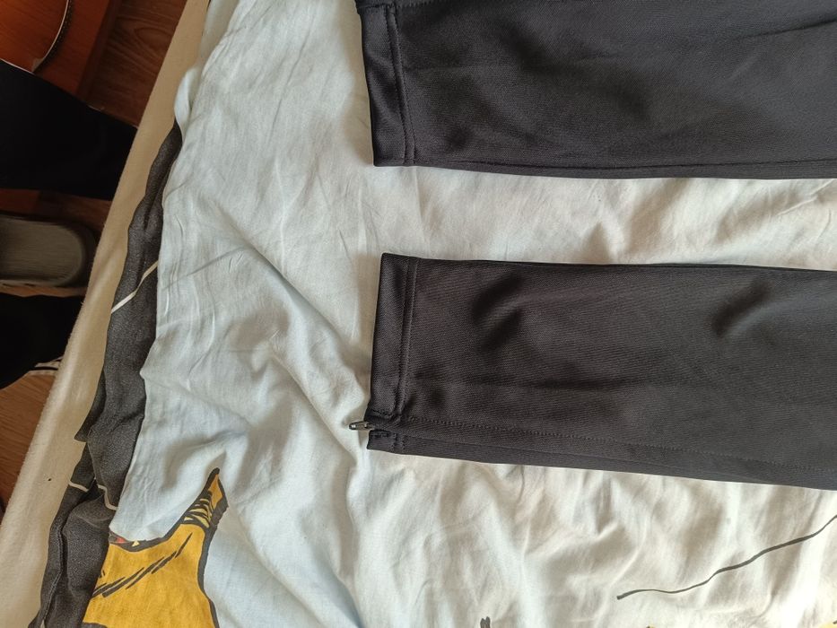 Чисто ново оригинално долнище адидас