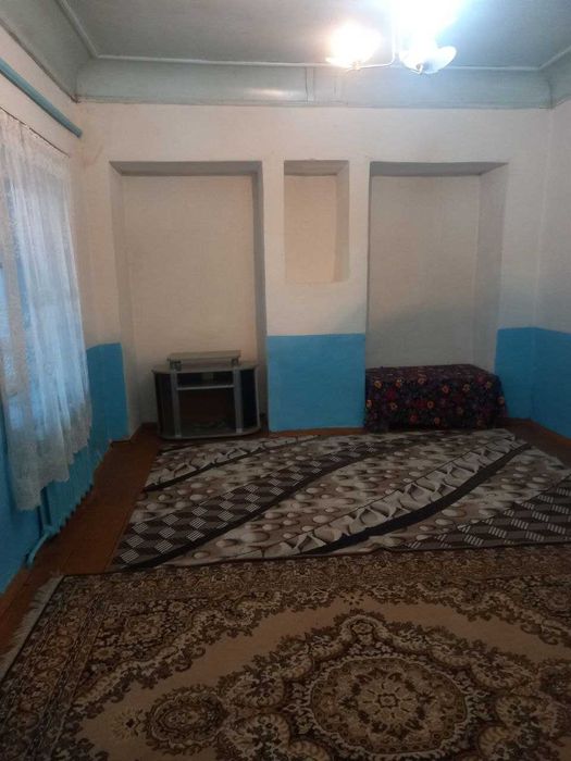 Xovli Sotiladi 3,6  sotxli 3 ta xona va alohida oshxonasi bor