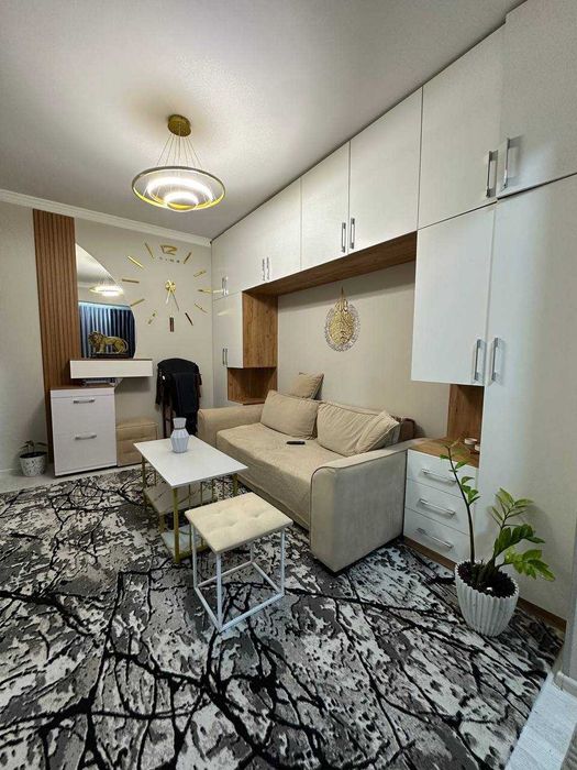 срочно продам квартиру чиланзар 3 КВ 1/1/4 48000