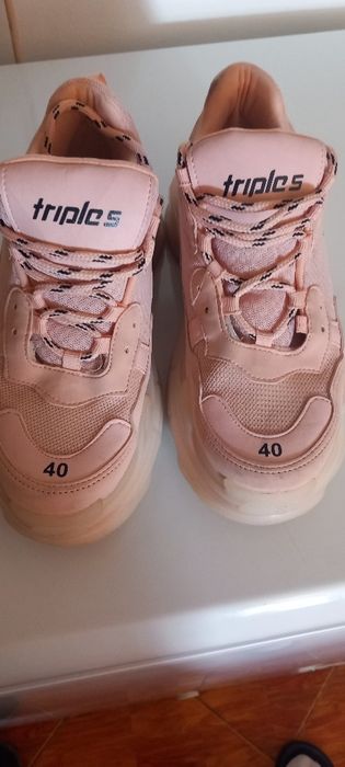 Vând adidași marca Balenciaga originali, foarte puțin uzați, purtați!