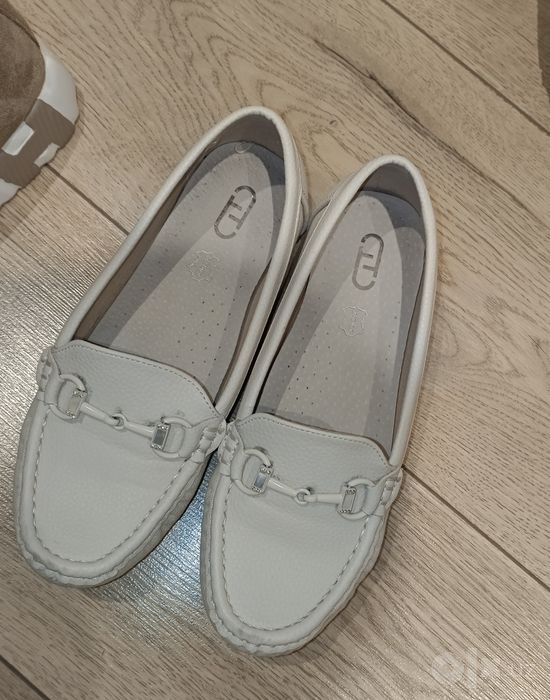 Продам макасины почти новые