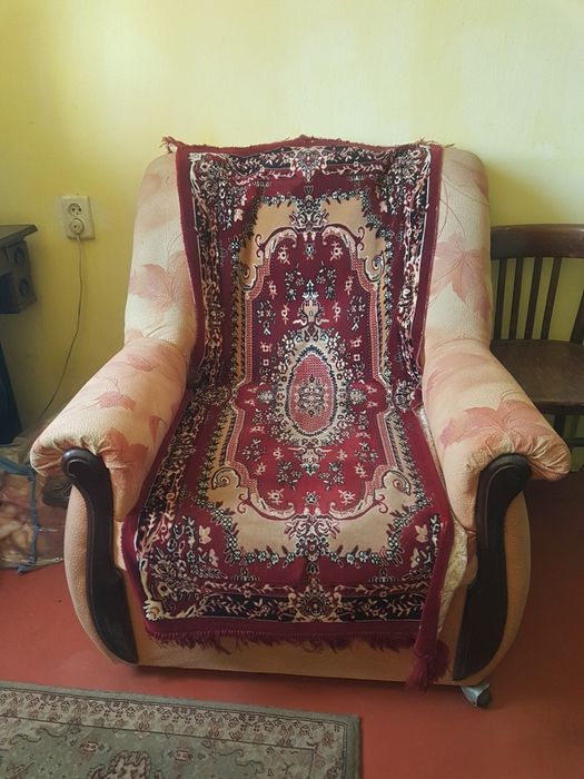 Продам Кресла 2 шт