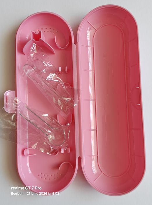 Toc / Etui / Travel case / Carcasă transport periuță electrică Oral-B + cadou protecții