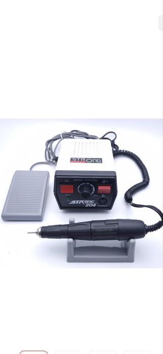 Машинка для маникюра вместе с фрезами