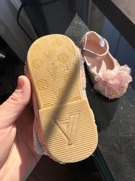 Продам платье и туфельки!!!