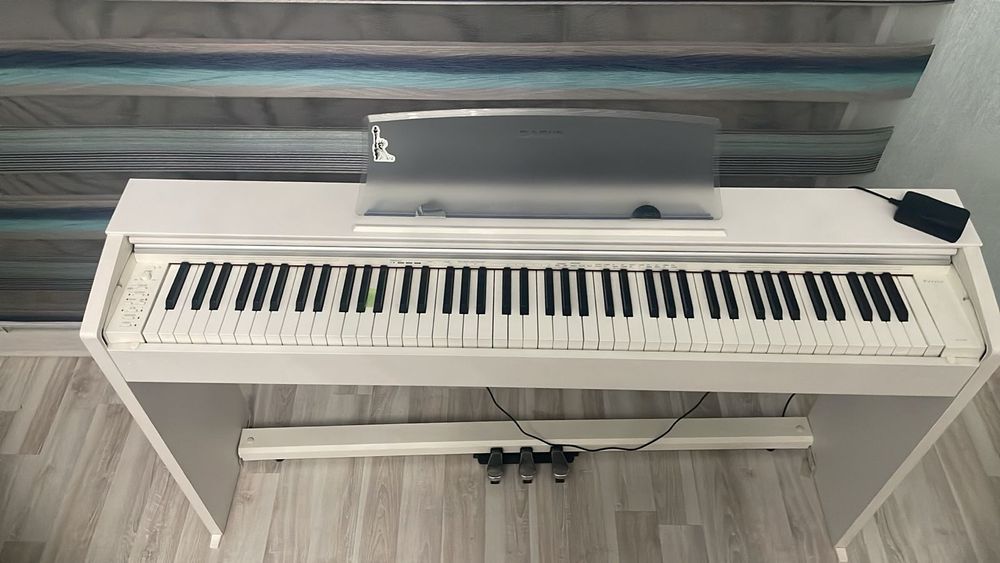 Цифровой пианино рх770