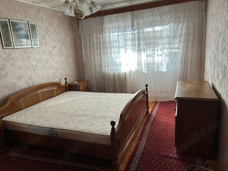 Ap 3 camere decomandat centru