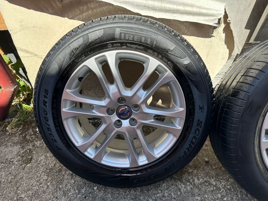 Set jante R18 5x108 originale Volvo cu 235/60R18 103V Cash sau Rate
