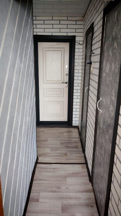 Продам двух комнатную квартиру