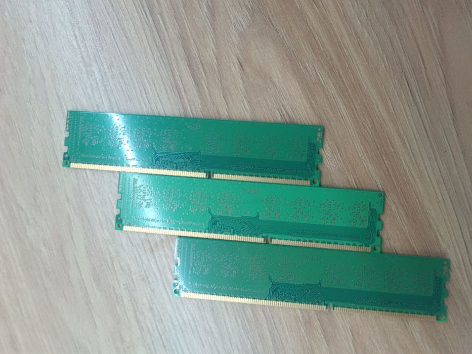 продам 2 гб рам по 2к