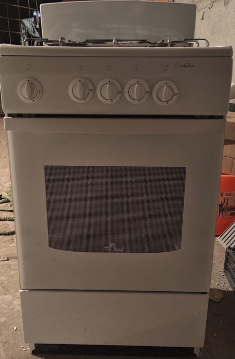 Продам газ плиту