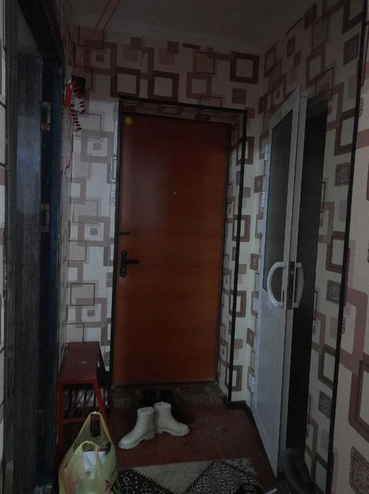 Срочно продаётся 1 комнатная квартира, Чирчик, Дворец Химиков