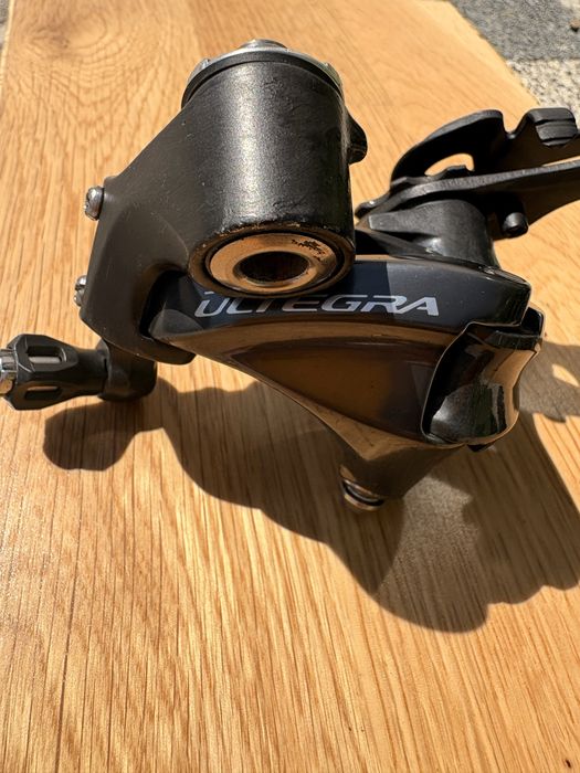 Заден дерайльор ultegra 6800