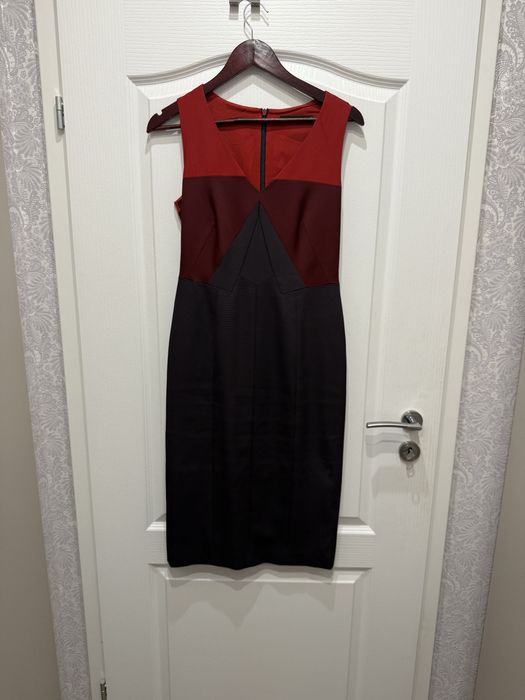 Съвършена рокля на Karen Millen