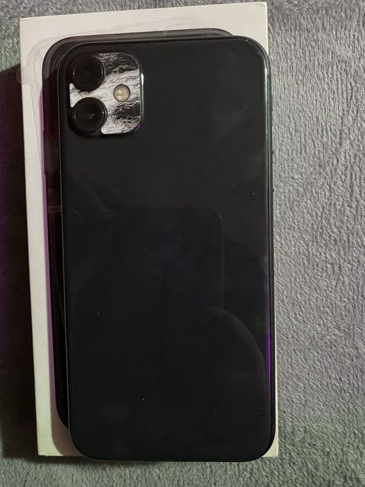 Продам айфон 11 128 гб