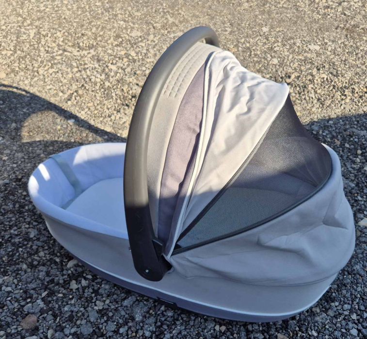 Кош за новородено Чико Chicco