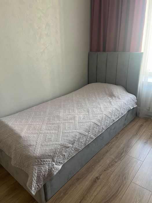 Продам две кровати с матрасом