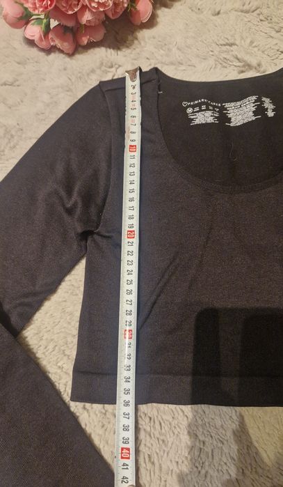 Crop top negru cu mânecă lungă, Primark
