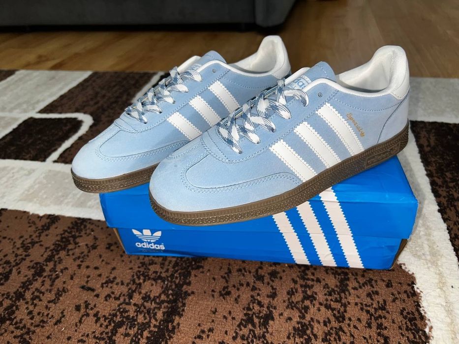 продаю Adidas spezial