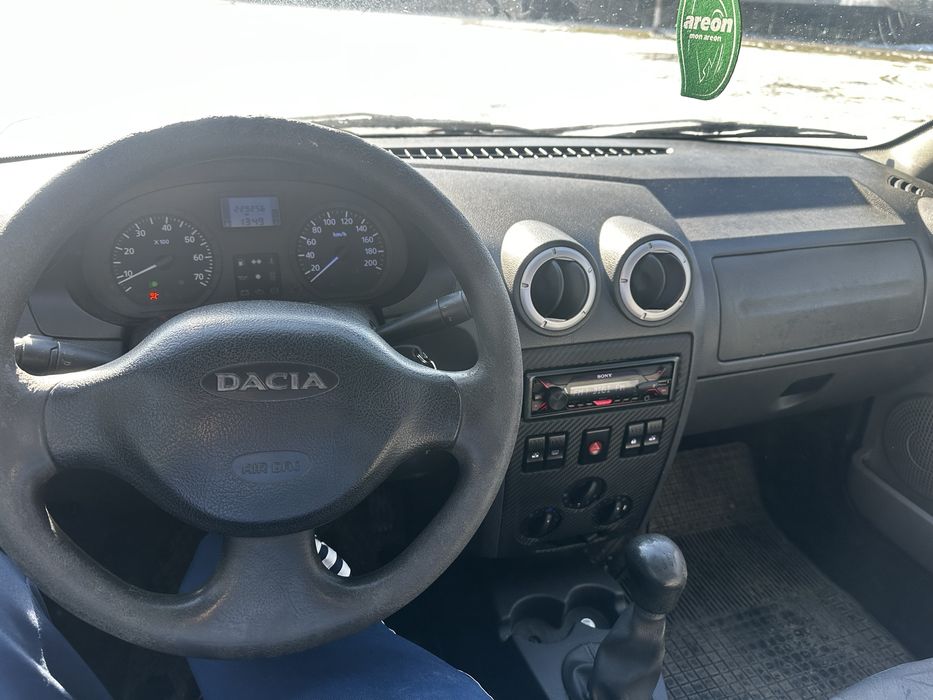 Dacia Logan  2004 motorizare 1,6 benzina