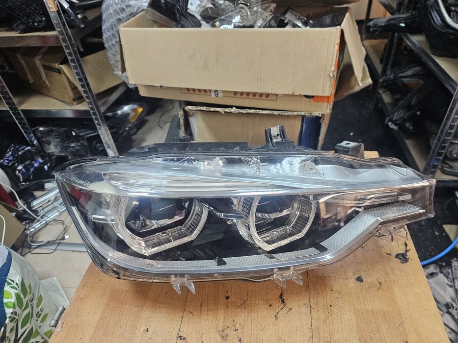 Десен фар фарове BMW F30 Adaptive LED desen far farove бмв ф30 лед