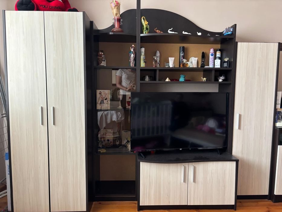 Приста със секция и допълнение