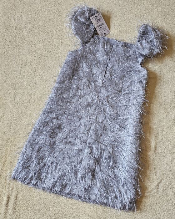 Новое выходное платье  Zara. На 11-12 лет.
