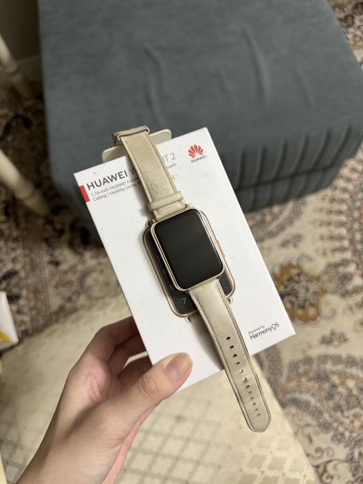 Смарт часы huawei watch FIT2