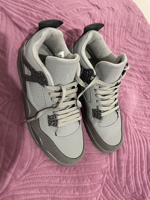 Air Jordan 4 Smoke Grey