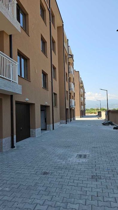 Продава се Тристаен апартамент в Пловдив, Остромила - 120 кв.м за 1125 €/кв.м - Снимка #12