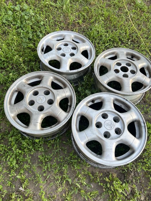 Диски на Mitsubishi R15 5x115/3