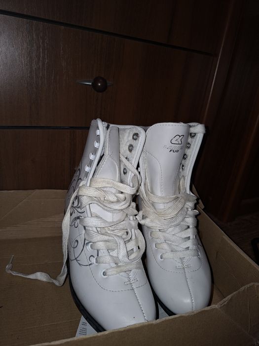 Коньки для фигурного катания