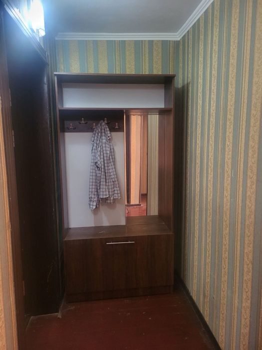 Овир томонда 2 хонали квартира 1 каватдан ижарага берилади