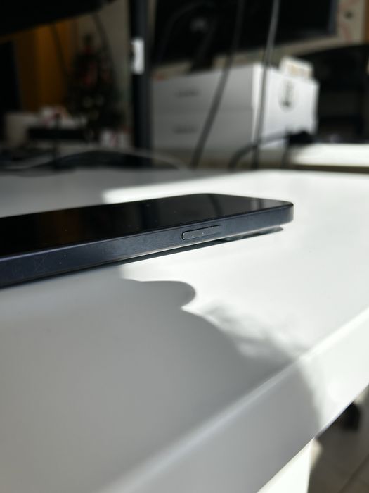 iPhone 15 Pro с проблеми с Celluar Baseband & eSIM