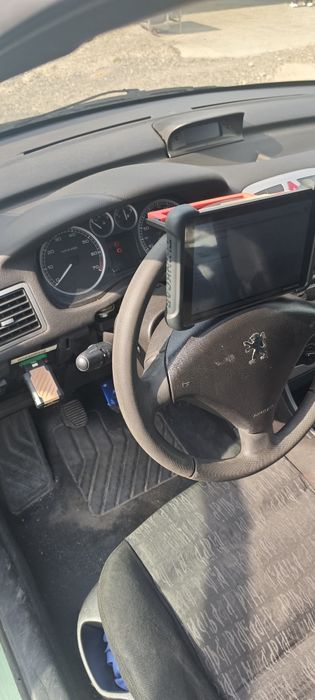 Пежо 307 74 коня бензин ръчка