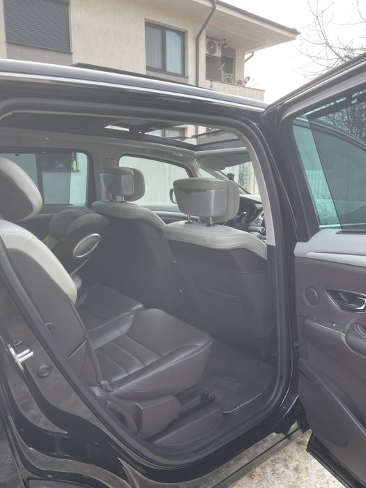 Renault Espace Initiale Paris 7 locuri