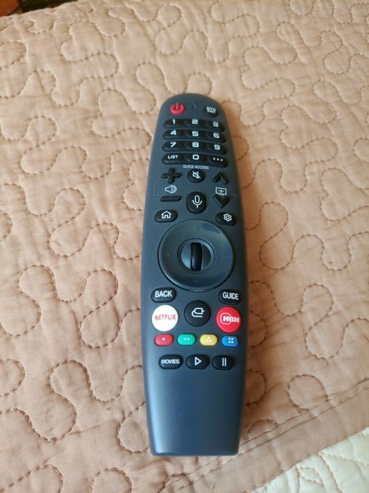 Телевизор LG Smart TV 42" 107 см