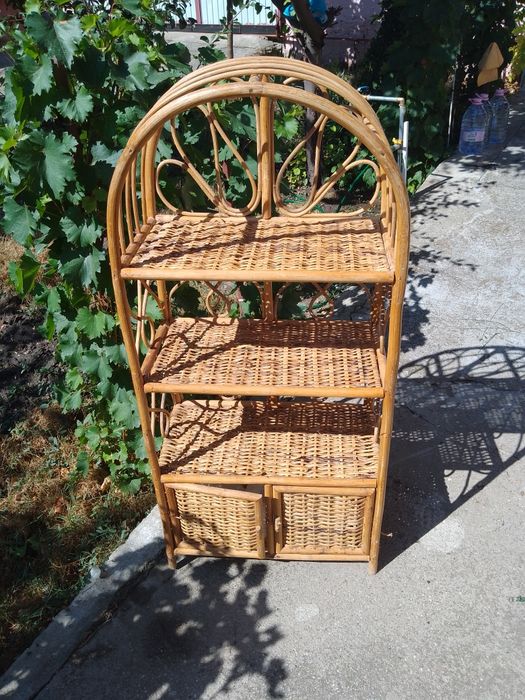 Etajere de gradina