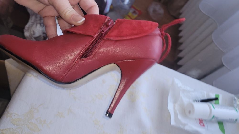 Cizmulite buffalo london ,stare buna marime 36