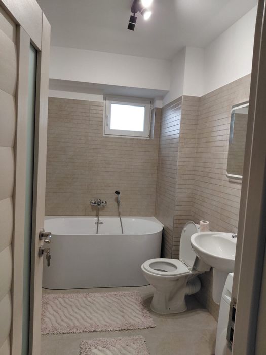 Închiriere apartament – Suceava, Obcini bloc nou zona OMV-METRO