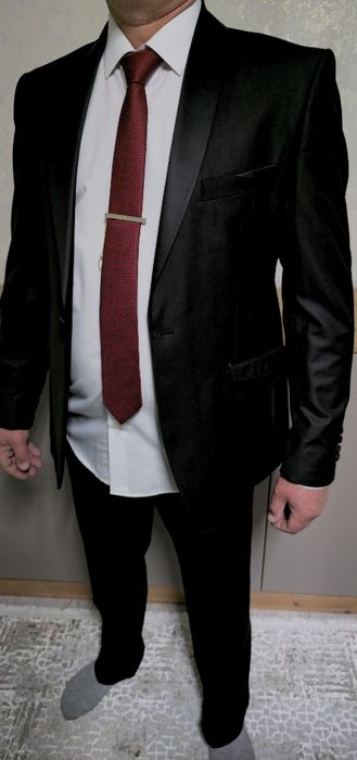 Продам смокинг бренда PACO ROMANO.