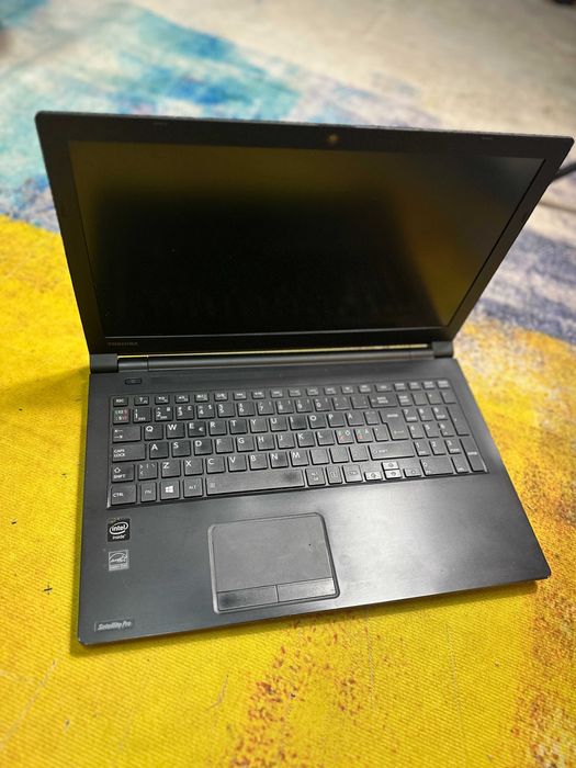 Laptop Toshiba Pro R50, slim, ram 6 gb ddr3, hard 500
