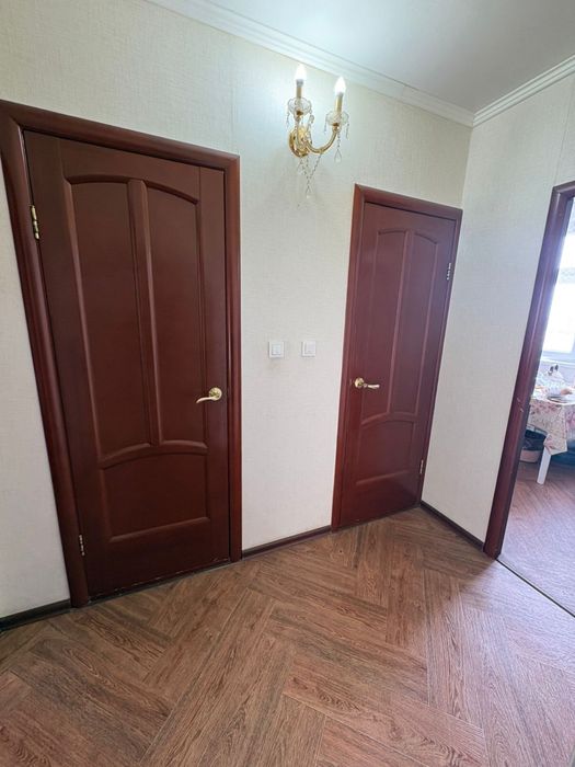 Прдам двери каждая 10тыс