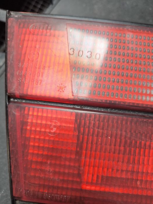 Стопове Хела за BMW E34
