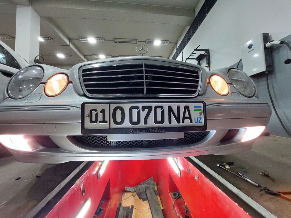 Продается мереседес E320 в идеальном состоянии