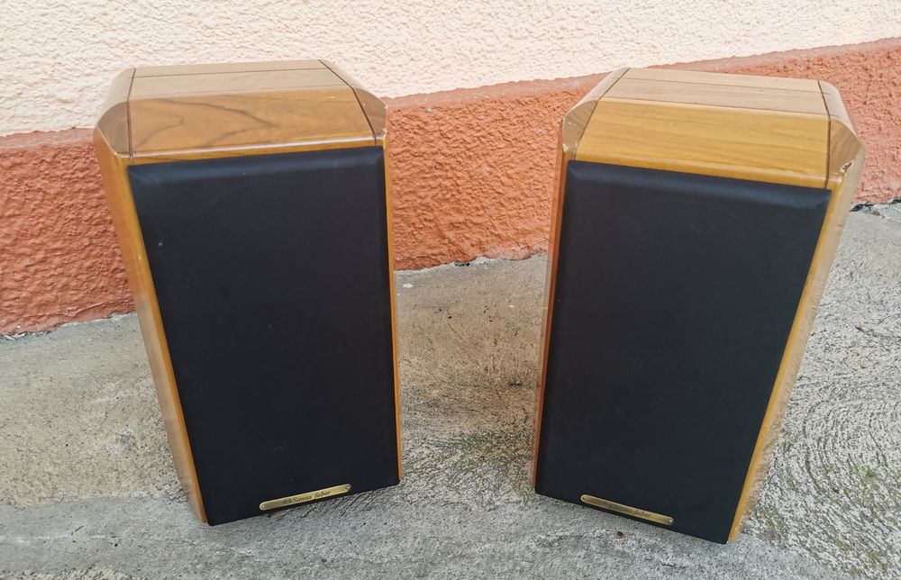 Boxe de colecție Sonus Faber Minima FM2 – Lemn Masiv de Nuc – 1992-1993