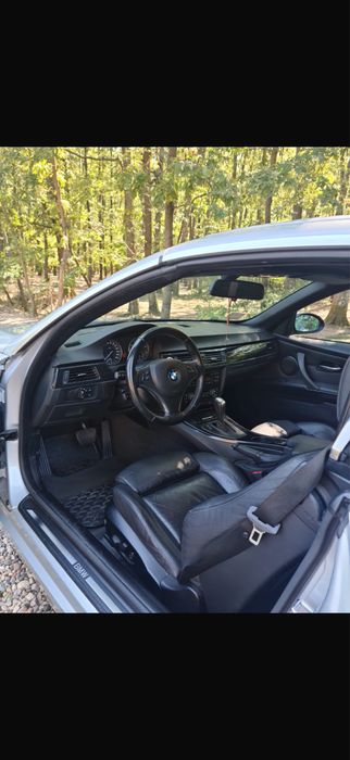 BMW 320i Cabrio (E93) – 2007 – Cutie automată – 157.000 km