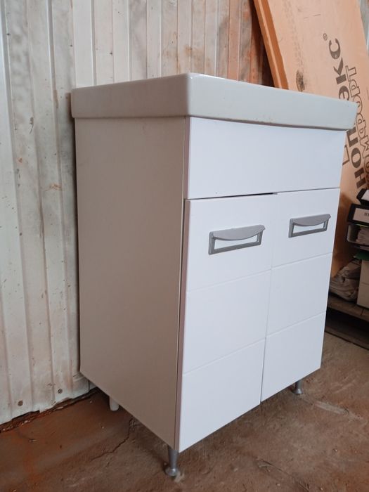 Продам раковину тюльпан