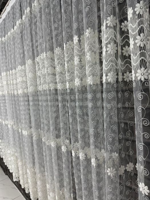 Perdele cu broderie