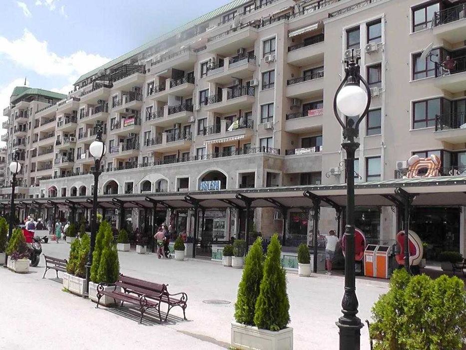 Дава се под наем Двустаен апартамент в к.к. Златни пясъци - 75 кв.м за 229.5 € - Снимка #2